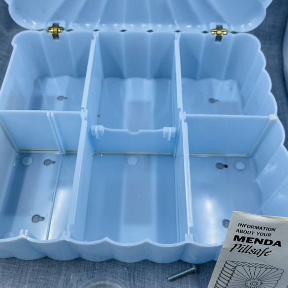 MCM Menda Co. PILL SAFE Combination Wall Mount Keeps Meds Out of Reach Vtg - Picture 11 of 16